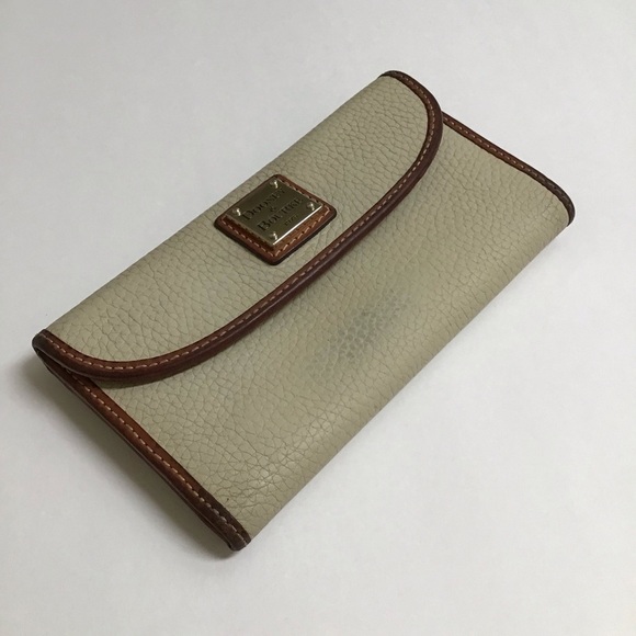 Dooney & Bourke Pebble Grain Leather Continental Clutch Wallet Oyster Color - Picture 6 of 15
